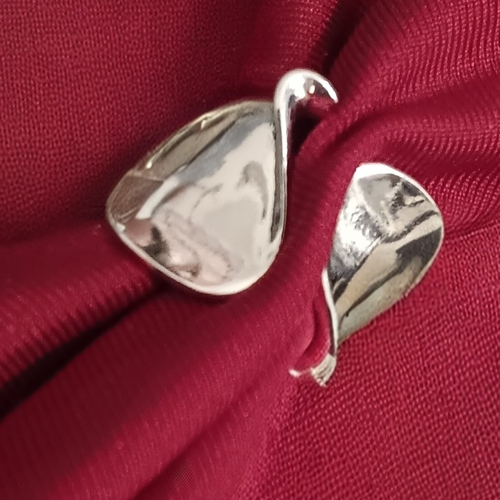 Ring Sz 9 Sterling Silver -Real giftbx